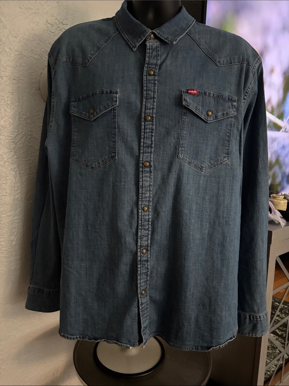 Wrangler Medium Blue Denim Button-Up Western Shirt